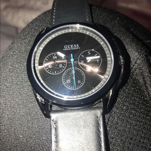 GUESS Watches (For Men) - Picture 4 of 8